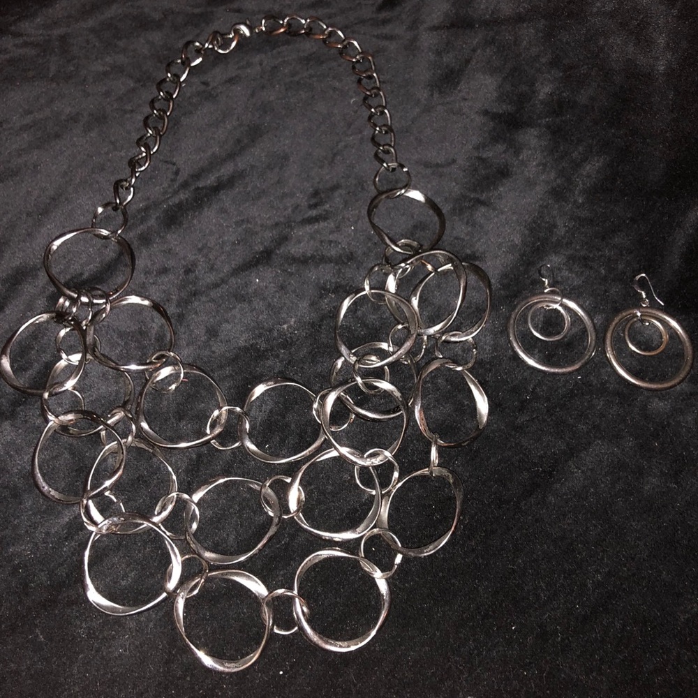 Necklace set